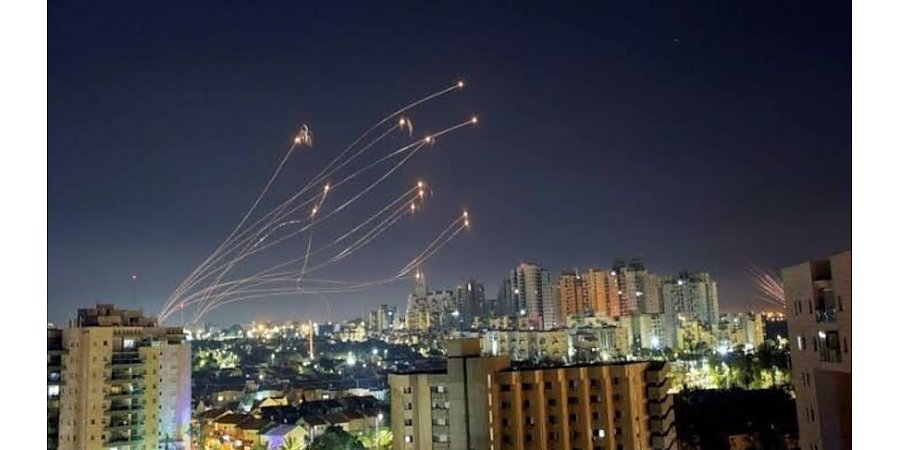 Иран нанес удар по Израилю. Что известно к этому часу?