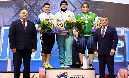 Белорусская тяжелоатлетка Маргарита Лещенко взяла серебро II Игр стран СНГ в весовой категории 87 кг