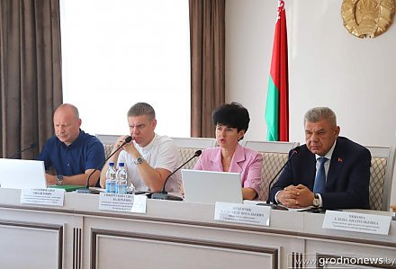 На рынках будут торговать по-новому. В Гродненском облпотребобществе обсудили организацию работы рынков и торговых точек на них