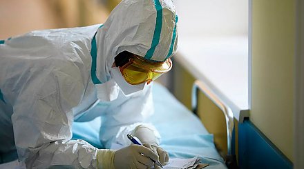 Итальянский вирусолог: коронавирус ослабевает, второй волны пандемии осенью может не быть
