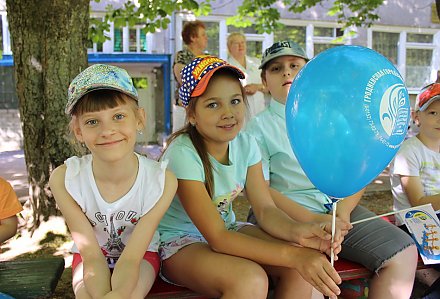 Акция «Профсоюзы – детям», посвященная Дню защиты детей, проходит на Гродненщине