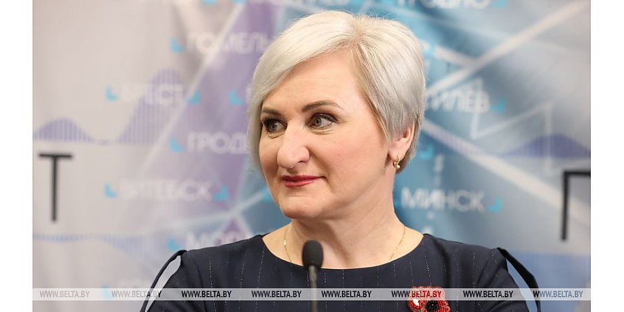 "Спасибо, что приходите и разъясняете. Важно, что вы нас слушаете". Варяница о встречах в коллективах