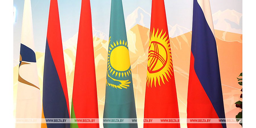 Александр Лукашенко направился с рабочим визитом в Кыргызстан