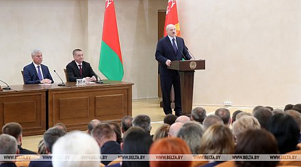 Лукашенко: мы показали, что Беларусь стойкая, мудрая и может справляться с пандемией