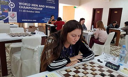 Работница "Гродноэнерго" попала в топ-10 мирового рейтинга по шашкам-64 среди женщин