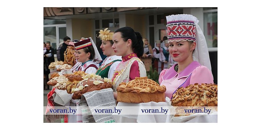 Поздравление Вороновского райисполкома и Вороновского райсовета депутатов с районным фестивалем тружеников села «Дажынкі-2022»