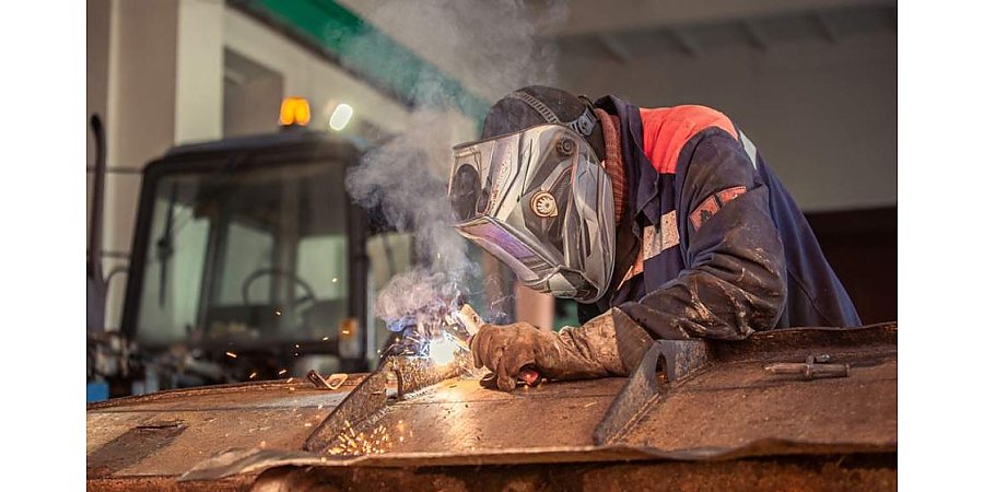 Кого ищут работодатели Гродненщины и кому готовы платить высокую зарплату?