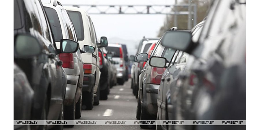 ГПК: 2,3 тыс. легковушек ожидают на границе въезда в Польшу