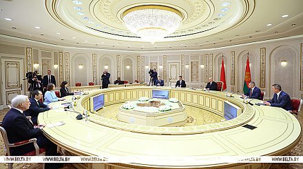 Александр Лукашенко: Беларусь готова создавать совместные предприятия с Мурманской областью