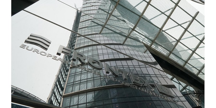 ЕС планирует массовые аресты людей, связанных с нелегальной перевозкой мигрантов