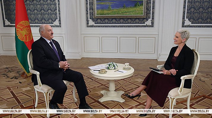 Александр Лукашенко дал интервью телеканалу "Аль-Арабия"