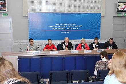 8 июня в Пресс-центре Дома прессы состоялась пресс-конференция, посвященная деятельности Белорусского Общества Красного Креста и реализации соглашения о сотрудничестве между БОКК и Министерством информации Республики Беларусь.