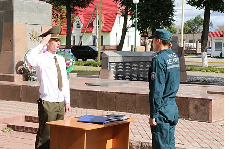 К особой миссии готовы! Молодые специалисты Вороновского РОЧС приняли присягу