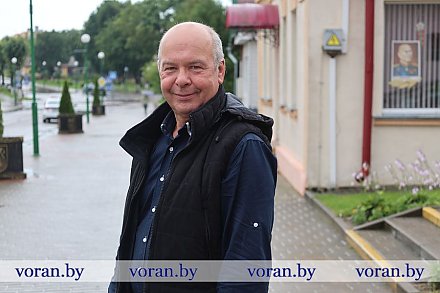 Имя контролера Вороновского РЭС Леонида Гембарука занесено на районную Доску почета