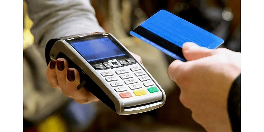 Сколько ежедневно белорусы тратят в магазинах в 2025 году