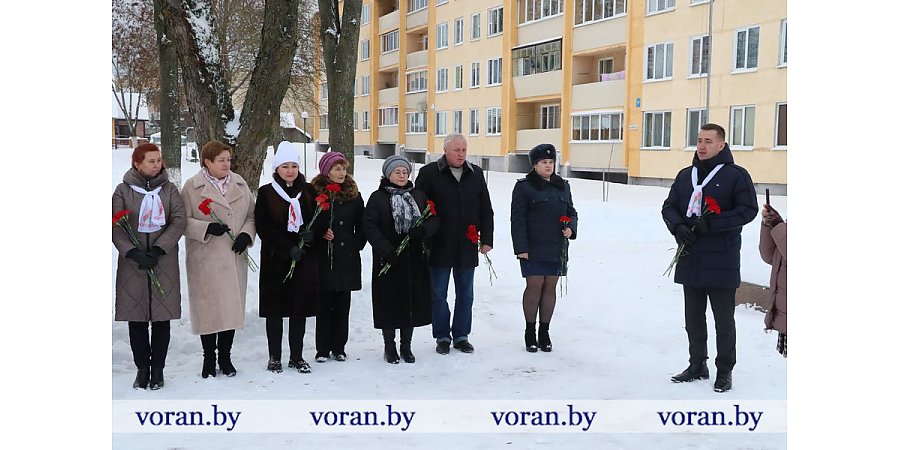 Молодежь Вороновского района поддержала республиканский патриотический флешмоб «Против преступного беспамятства».