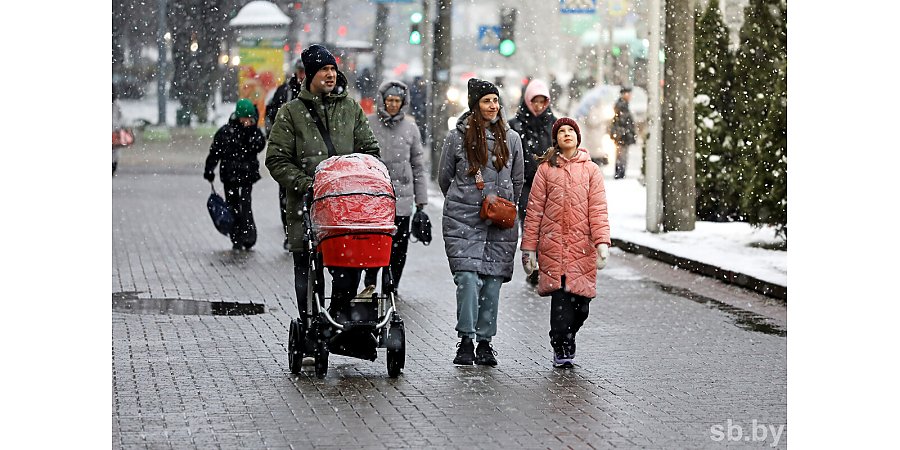 Штраф за езду без зимних шин, прямые рейсы в Алматы, длинные выходные. Что ожидает белорусов в декабре