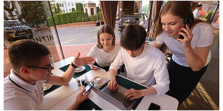 Александр Лукашенко подписал указ, направленный на развитие сотовой связи