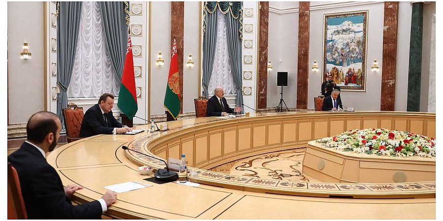 Александр Лукашенко на встрече с главами МИД ОДКБ призвал не избегать проблем, а решать их, как бы ни было трудно