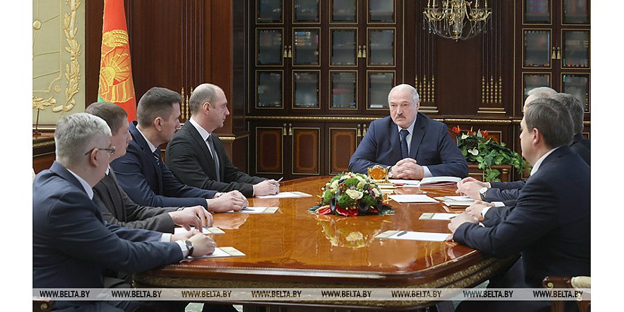 Лукашенко: мы практически обновили руководство страны и регионов на людей нового поколения