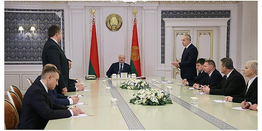 Местная вертикаль, назначения в министерствах и дипломаты. Полный перечень кадровых решений Александра Лукашенко