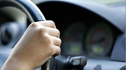 Решение вопроса о водительских правах работающих в России белорусов оформлено постановлением союзного Совмина