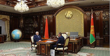 Ситуация на полях и кадровый вопрос. Александр Лукашенко принял с докладом вице-премьера Леонида Зайца