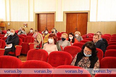 Как будут развиваться различные отрасли экономики района  в ближайшую пятилетку — обсудили на сессии Вороновского районного Совета  депутатов  