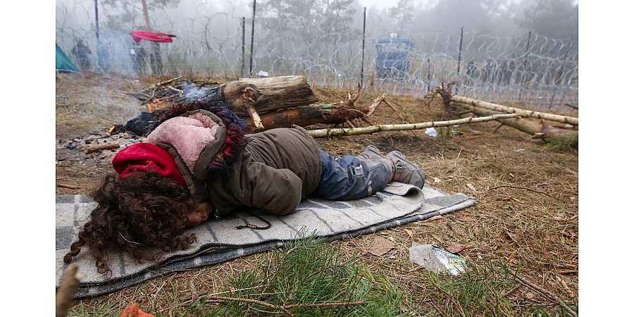 Ситуация на белорусско-польской границе: Варшава и ЕС возьмут ответственность за муки беженцев, за смерть нерожденного ребенка?