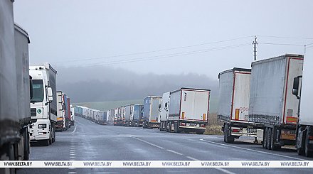 В парламенте Литвы обвинили премьера в ситуации с застрявшими на границе грузовиками