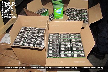 В грузовике польского перевозчика гродненские таможенники обнаружили незадекларированную партию жевательной резинки стоимостью более 3 млн. рублей