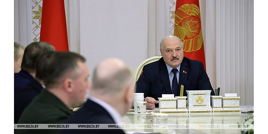 Александр Лукашенко: мы не собираемся втягиваться в войну, и об этом нас никто не просит