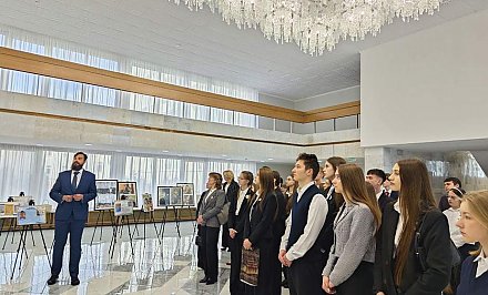 Более 500 школьников Гродненщины побывали в этом учебном году на экскурсии в облисполкоме