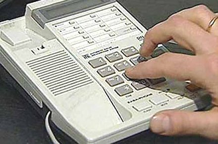 7 февраля —  общереспубликанская прямая телефонная линия