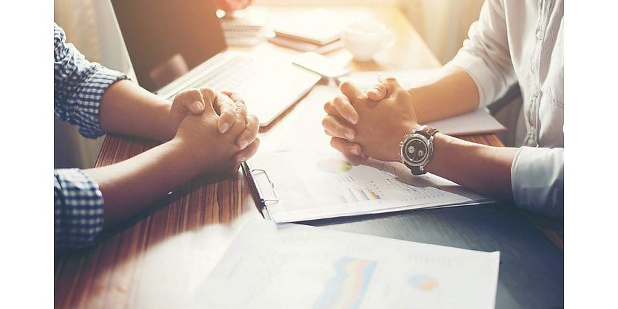 Профсоюз помог: семья погибшего работника получила матпомощь