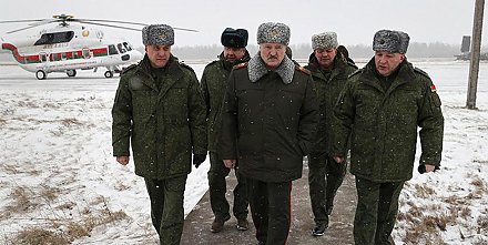 Новый полк и жилье для военных. Как приезд Александра Лукашенко в Лунинец стал вехой в развитии Вооруженных Сил