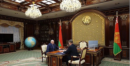 Экономика, строительство, благоустройство. Александру Лукашенко доложили о перспективах развития Минска