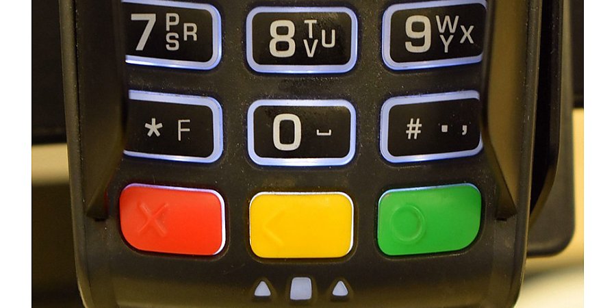 Белорусам напомнили, когда в маршрутках будут использовать платежные терминалы