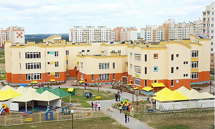 В гродненском микрорайоне Ольшанка накануне Дня Независимости открыт третий детский сад