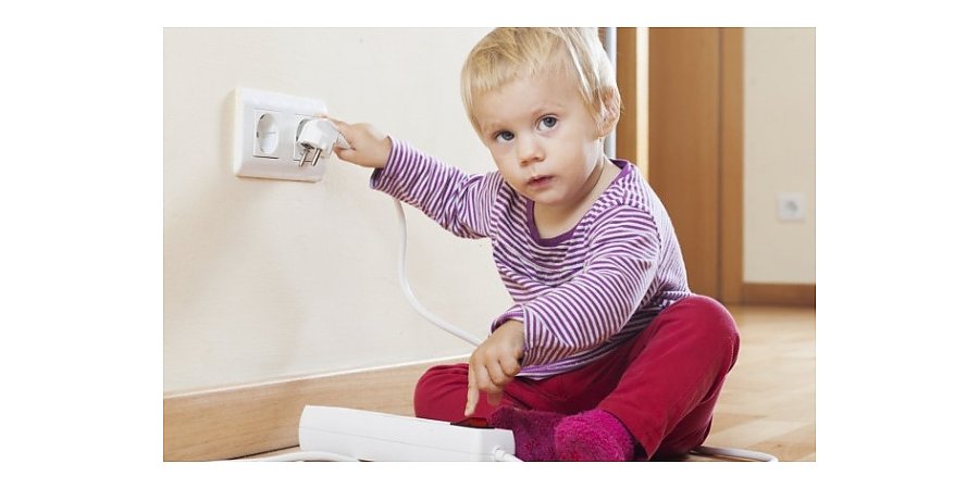 Защитите детей от электротока