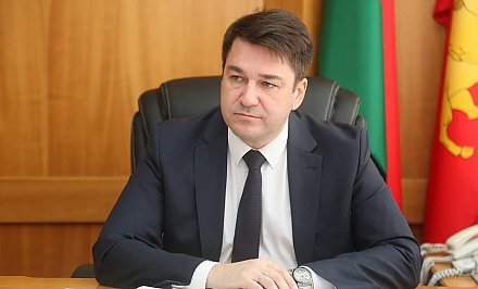 Прямую телефонную линию с жителями региона провел заместитель председателя облисполкома Виктор Пранюк