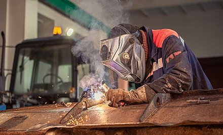 Кого ищут работодатели Гродненщины и кому готовы платить высокую зарплату?