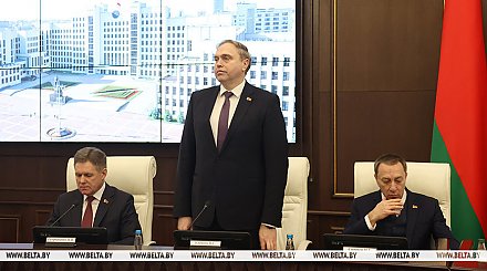 Головченко представил коллективу Аппарата Совмина и профильным министрам нового вице-премьера