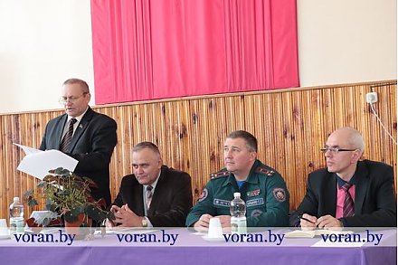 В широком кругу представителей местной власти и субъектов профилактики обсуждались вопросы безопасной жизнедеятельности в Радуни