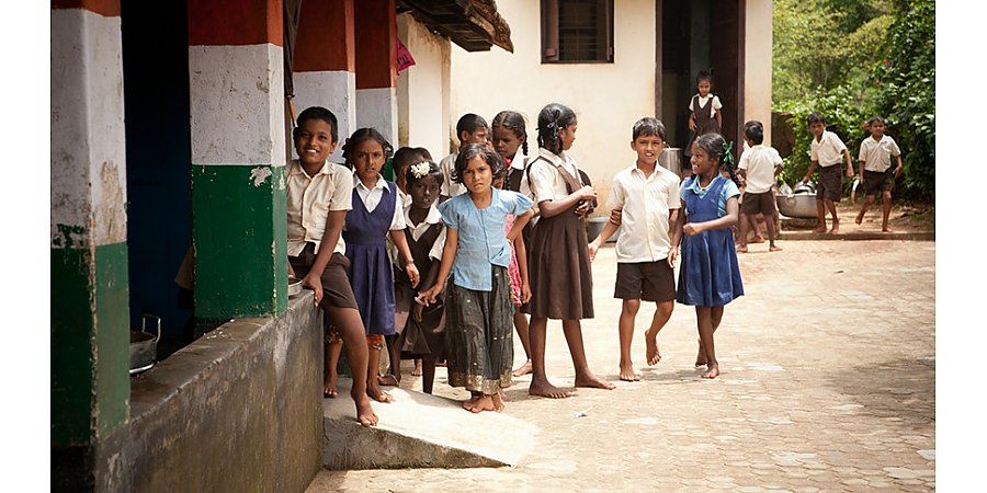 Индийские педиатры: дистанционное обучение наносит вред целому поколению