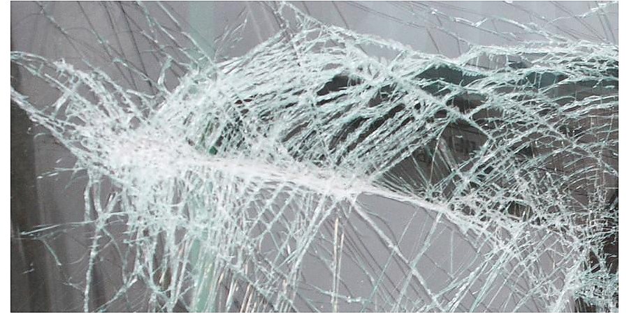 В Иране девять человек погибли в автокатастрофе с пятью машинами