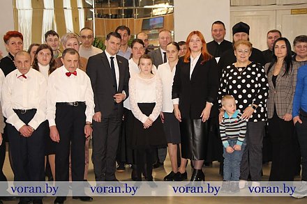 В доброте и заботе — сила, дающая крылья. В Вороновском районном центре культуры и народного творчества состоялось мероприятие, посвященное Дню инвалидов Республики Беларусь