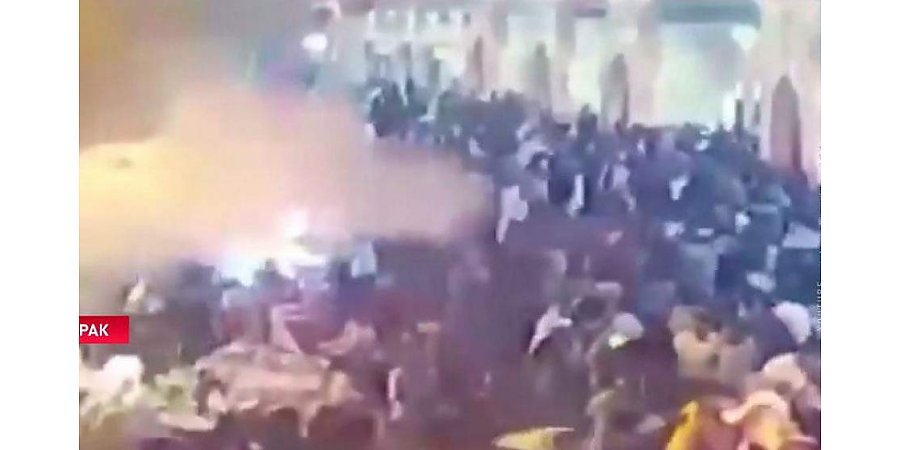 В центре Багдада возле ресторана прогремел взрыв. Рядом находились сотни жителей