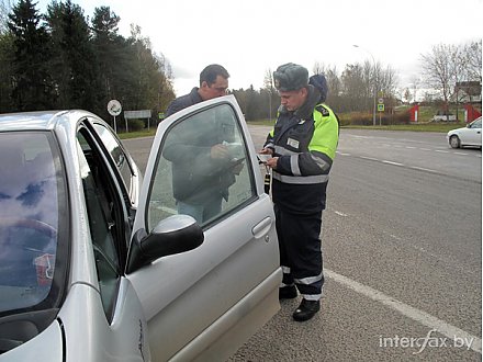 Без прав за руль не садись!