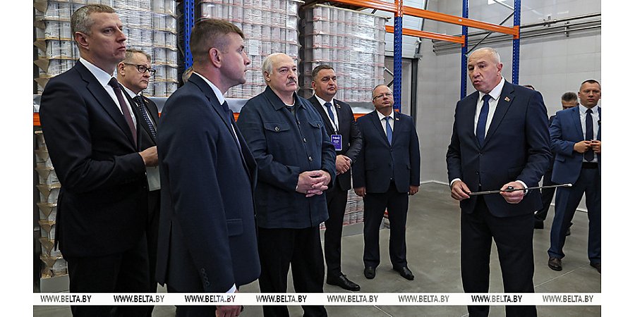 Область, район, предприятие. Подробности поездки Александра Лукашенко в Волковысский район